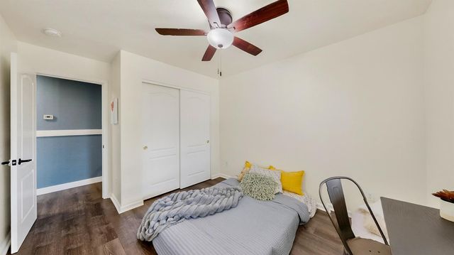 2368 Hearthsong Ct, Riverbank, CA 95367