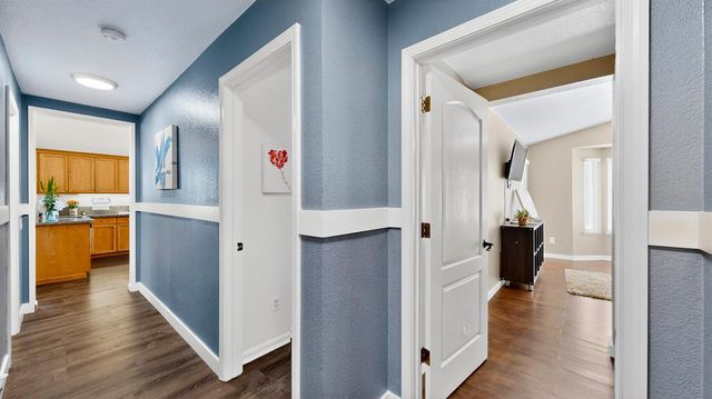 2368 Hearthsong Ct, Riverbank, CA 95367