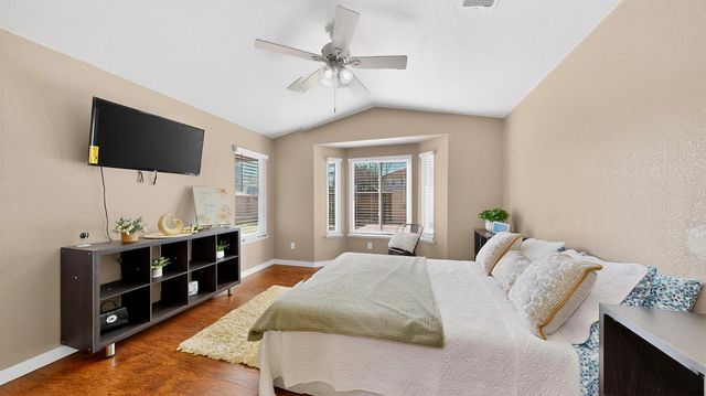 2368 Hearthsong Ct, Riverbank, CA 95367