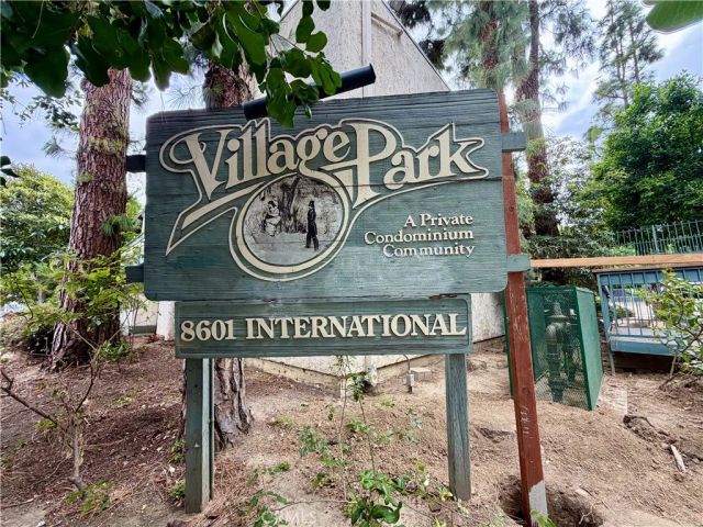 8601 International 224, Canoga Park, CA 91304