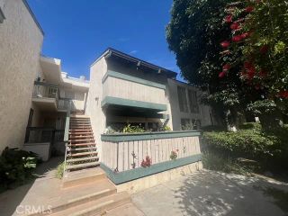 8601 International 224, Canoga Park, CA 91304