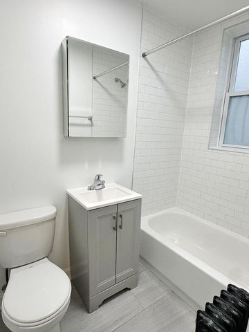 5710 N WINTHROP Avenue 107, Chicago, IL 60660