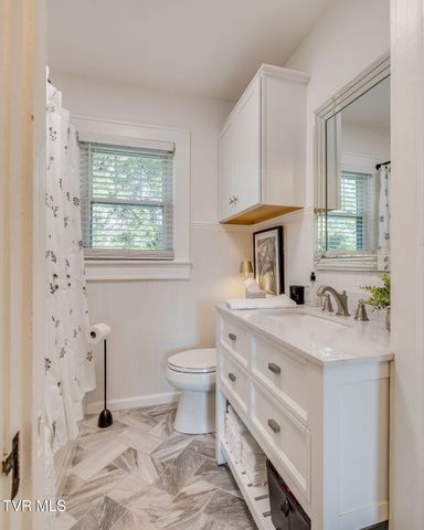 494 Okolona Road, Johnson City, TN 37601