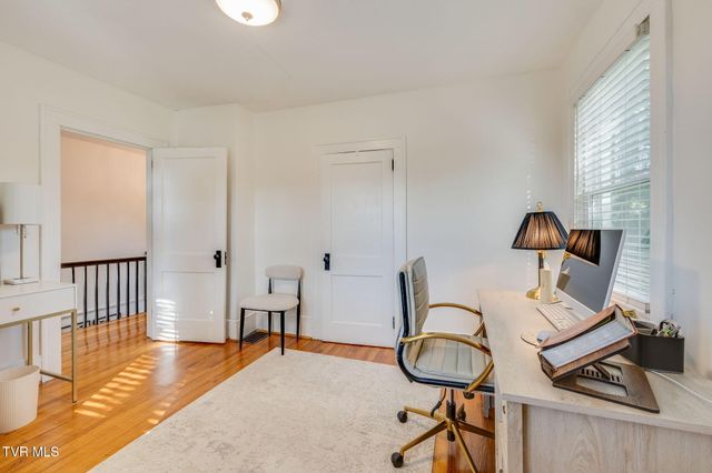 494 Okolona Road, Johnson City, TN 37601