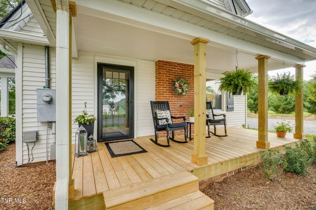 494 Okolona Road, Johnson City, TN 37601