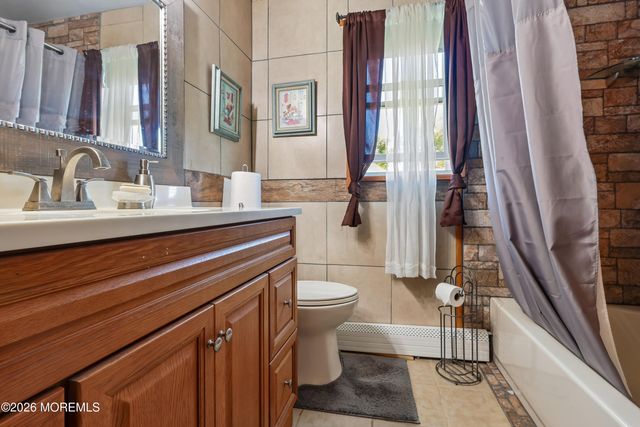 844 Lakeshore Drive, Keyport, NJ 07735