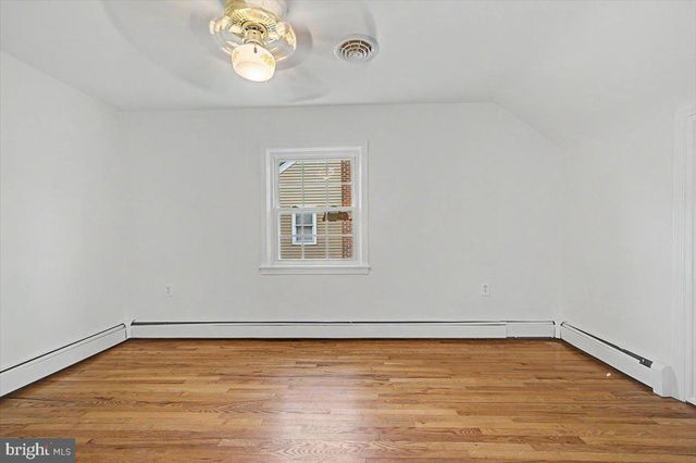 319 CLEVELAND AVE, Wilmington, DE 19803