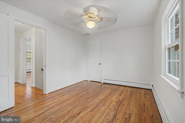 319 CLEVELAND AVE, Wilmington, DE 19803