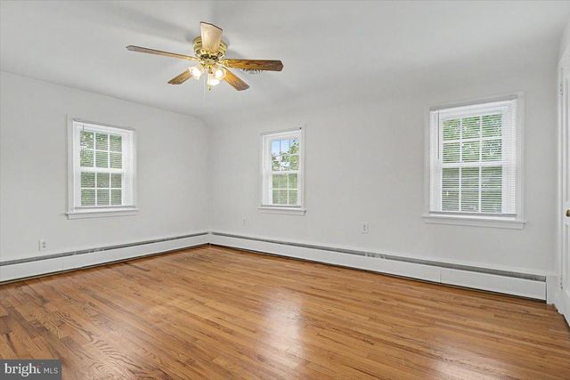 319 CLEVELAND AVE, Wilmington, DE 19803