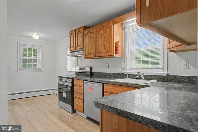319 CLEVELAND AVE, Wilmington, DE 19803