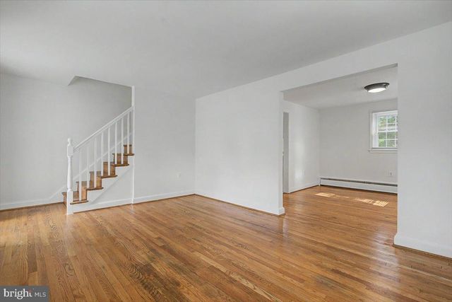 319 CLEVELAND AVE, Wilmington, DE 19803