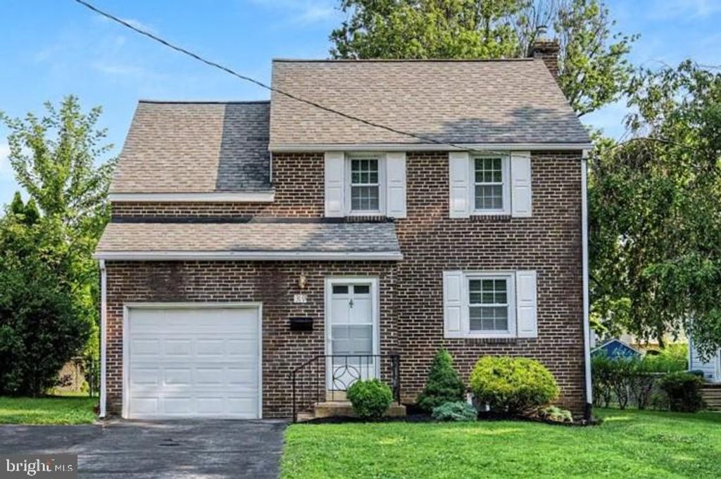 319 CLEVELAND AVE, Wilmington, DE 19803