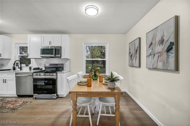 1881 W Pleasant Valley Road, Cleveland, OH 44134