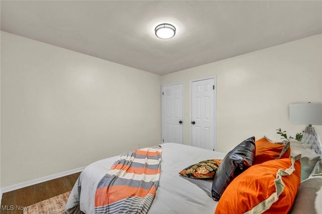 1881 W Pleasant Valley Road, Cleveland, OH 44134