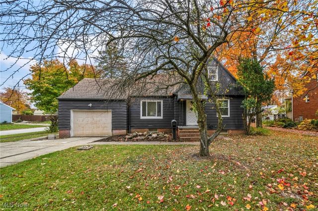 1881 W Pleasant Valley Road, Cleveland, OH 44134