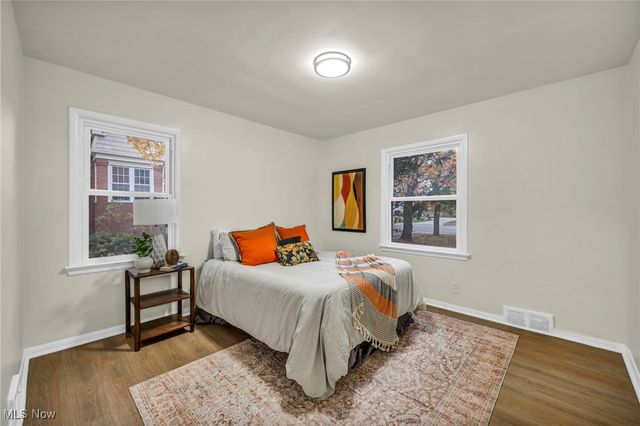 1881 W Pleasant Valley Road, Cleveland, OH 44134