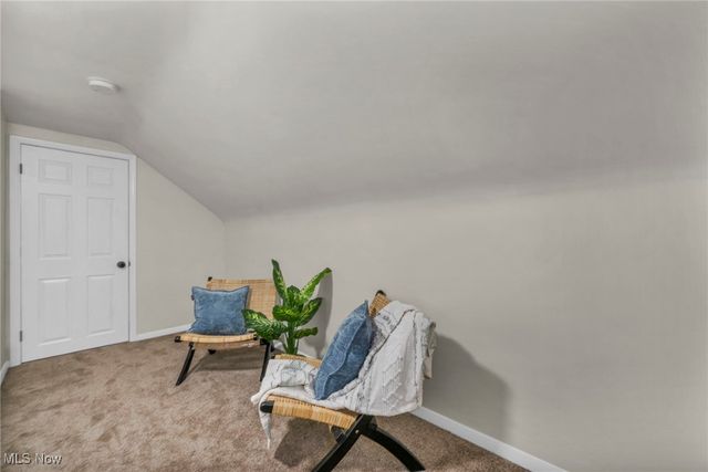 1881 W Pleasant Valley Road, Cleveland, OH 44134