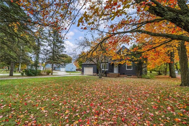 1881 W Pleasant Valley Road, Cleveland, OH 44134
