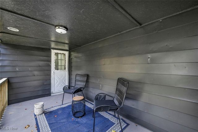 1881 W Pleasant Valley Road, Cleveland, OH 44134