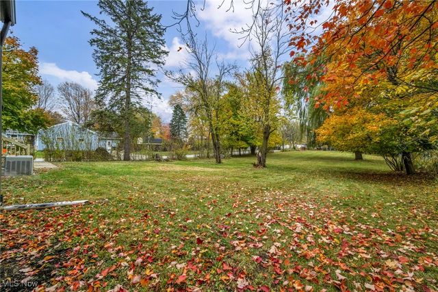 1881 W Pleasant Valley Road, Cleveland, OH 44134