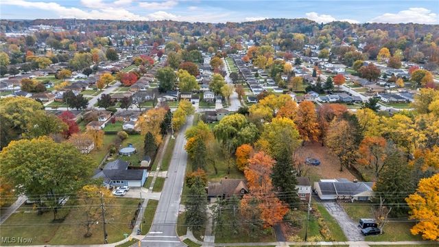 1881 W Pleasant Valley Road, Cleveland, OH 44134