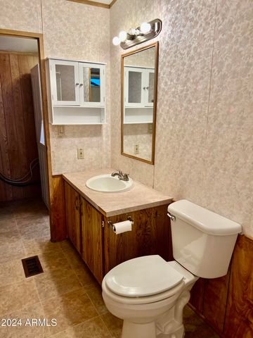 535 S ALMA SCHOOL Road 21, Mesa, AZ 85210