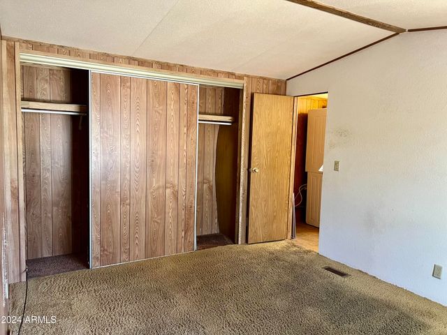 535 S ALMA SCHOOL Road 21, Mesa, AZ 85210