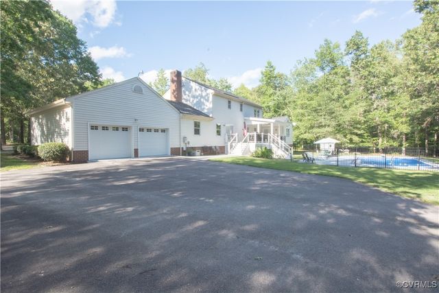 2851 Deer Run Dr, South Prince George, VA 23805