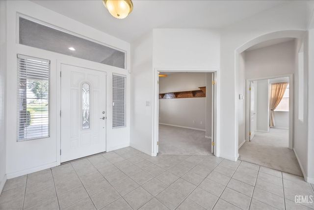 12407 Riverfront Park Drive, Bakersfield, CA 93311