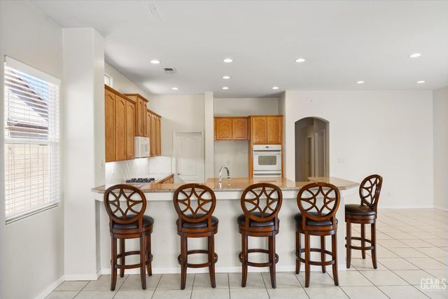 12407 Riverfront Park Drive, Bakersfield, CA 93311