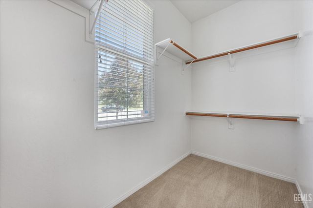 12407 Riverfront Park Drive, Bakersfield, CA 93311