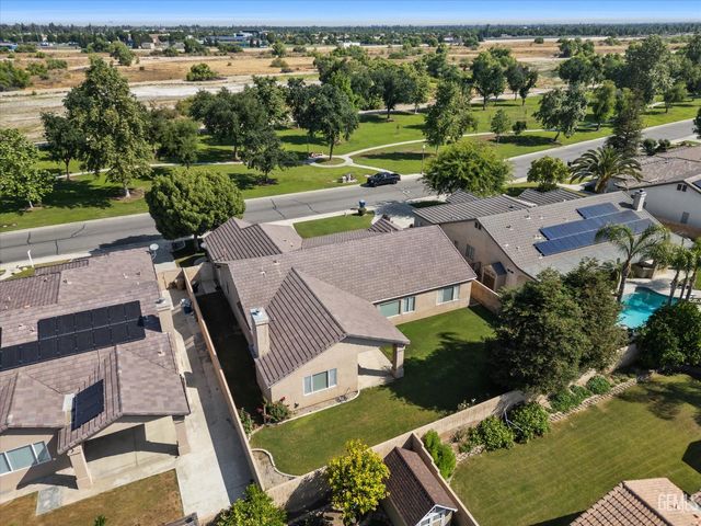 12407 Riverfront Park Drive, Bakersfield, CA 93311