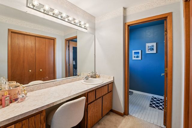 13703 McCabe Drive, Orland Park, IL 60467