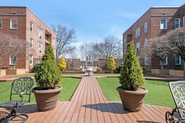 101 Old Mamaroneck Road 2C5, White Plains, NY 10605