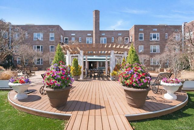 101 Old Mamaroneck Road 2C5, White Plains, NY 10605
