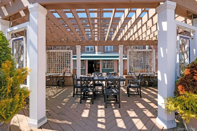 101 Old Mamaroneck Road 2C5, White Plains, NY 10605