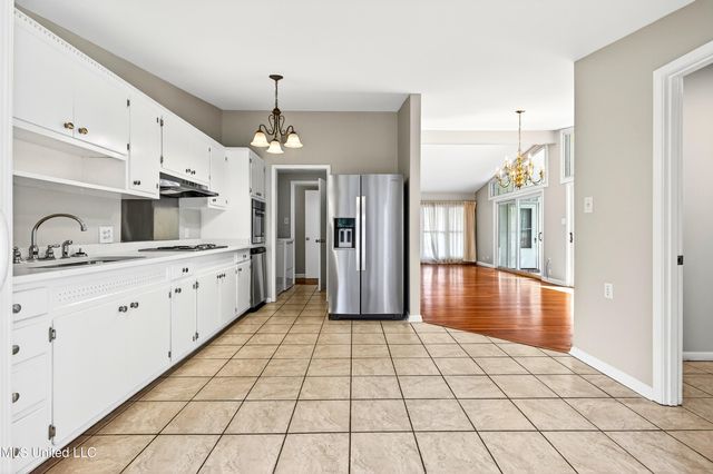 15 Woodglen Drive, Gulfport, MS 39507