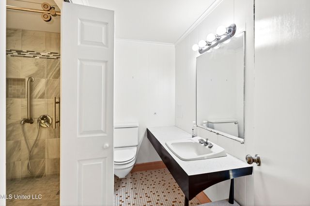 15 Woodglen Drive, Gulfport, MS 39507