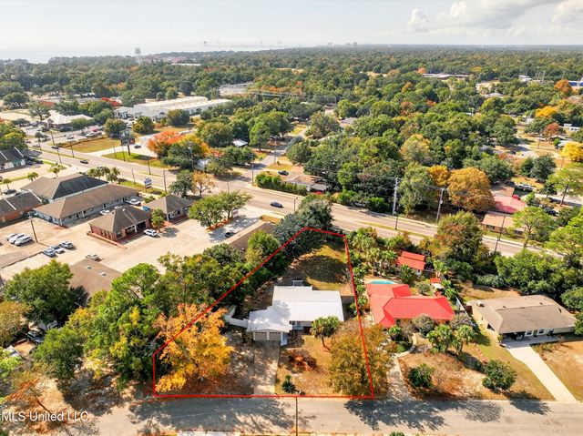 15 Woodglen Drive, Gulfport, MS 39507