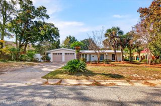 15 Woodglen Drive, Gulfport, MS 39507