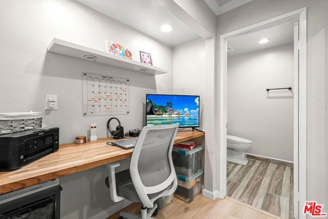 8726 Beckenham Lane A, Inglewood, CA 90305