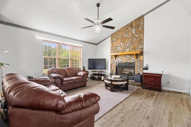 143 Honeysuckle Drive SE, Calhoun, GA 30701