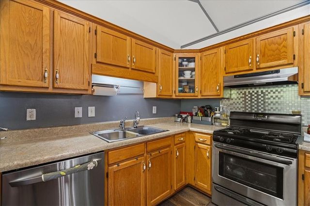 143 Honeysuckle Drive SE, Calhoun, GA 30701