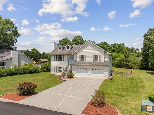 143 Honeysuckle Drive SE, Calhoun, GA 30701
