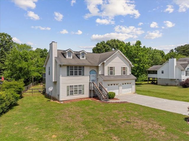 143 Honeysuckle Drive SE, Calhoun, GA 30701