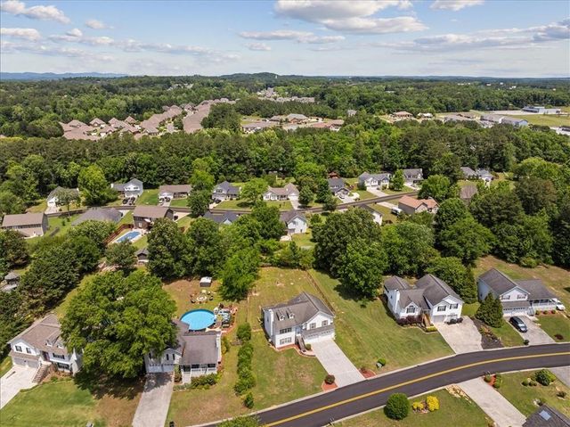 143 Honeysuckle Drive SE, Calhoun, GA 30701
