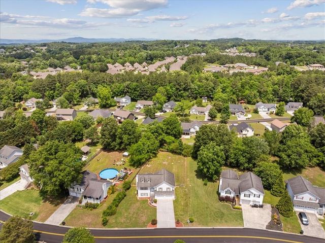 143 Honeysuckle Drive SE, Calhoun, GA 30701