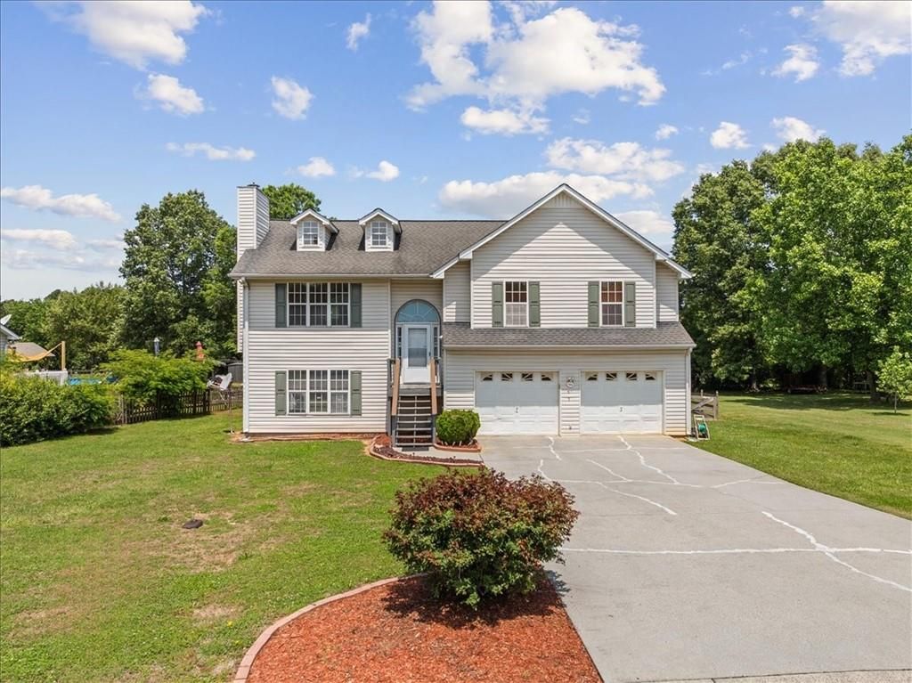 143 Honeysuckle Drive SE, Calhoun, GA 30701