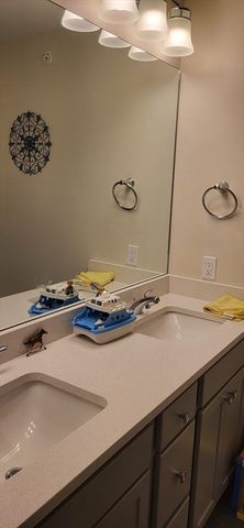 299 Lexington St 109, Woburn, MA 01801