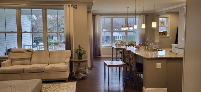 299 Lexington St 109, Woburn, MA 01801